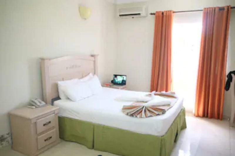Hotel Dominicana Plus Bavaro Luaran gambar